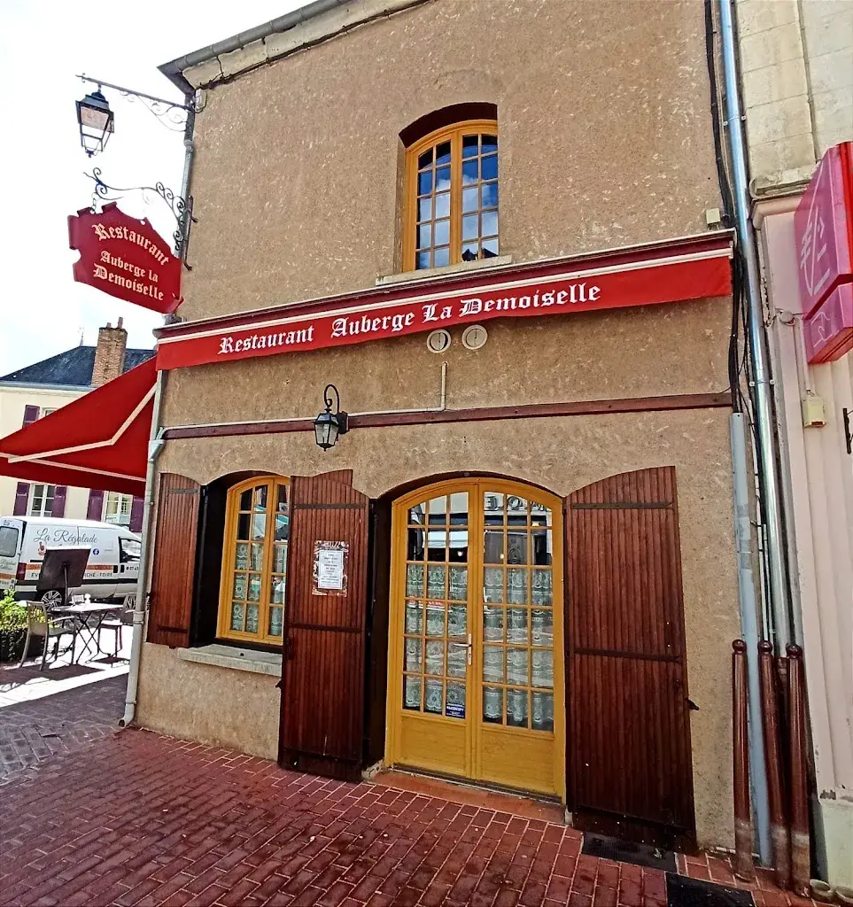 Auberge La Demoiselle ristorante a Saint-Fargeau