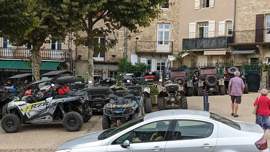 Le Marronnier restaurant in Saint-Gengoux-le-National