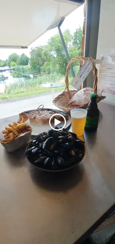 Le Cabanon du PORT_Saint-Jean-de-Losne_slider_image_2