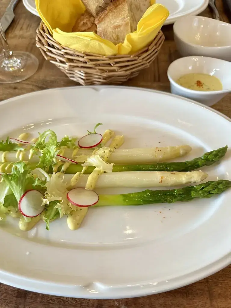 Grish240_Le Jardin Saint-Germain_Paris_review