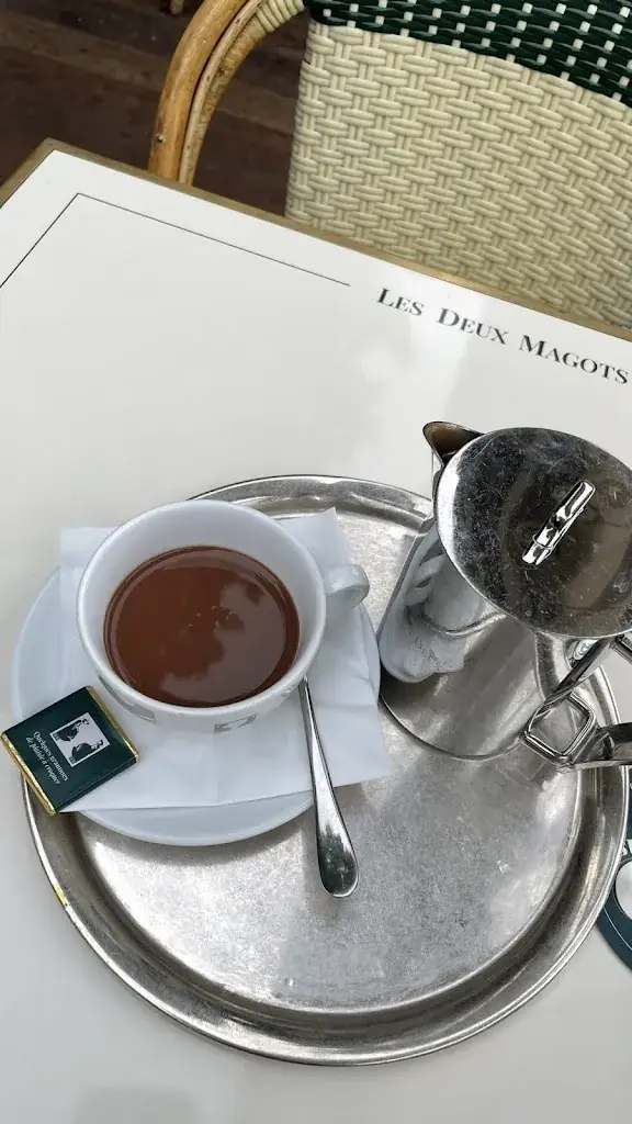 Phatt H._Les Deux Magots_Paris_review