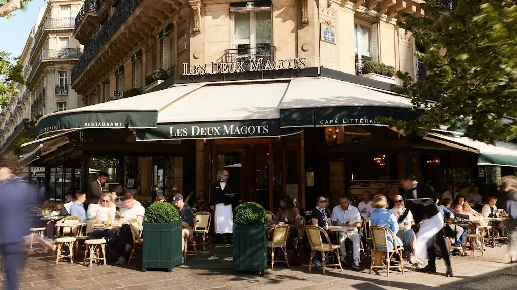 Les Deux Magots restaurant in Paris