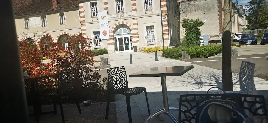 Restaurant Le Transvaal_Saint-Fargeau_slider_image_1