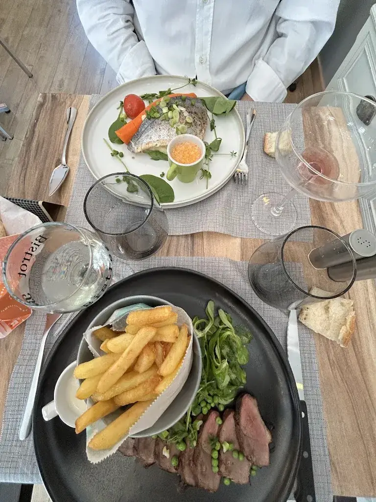 Bistrot Georges_Roye_slider_image_3