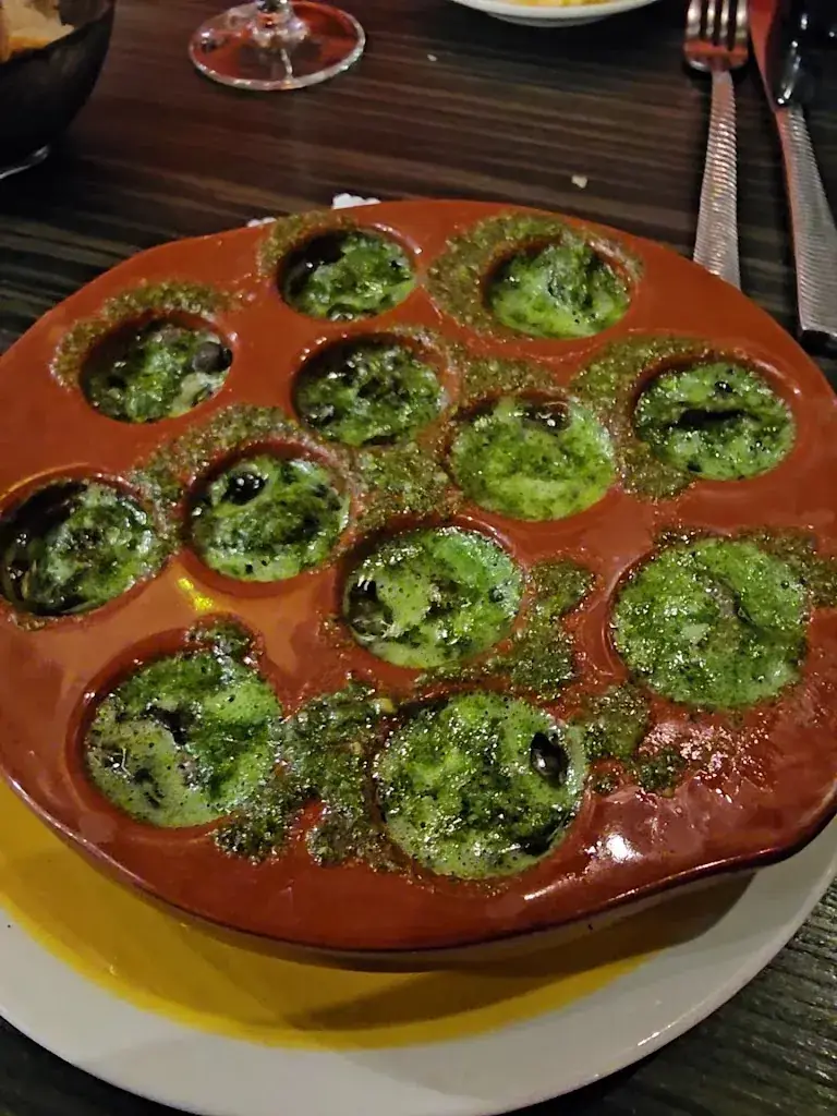 John van Straalen_Le Comptoir de Marius_Roye_review