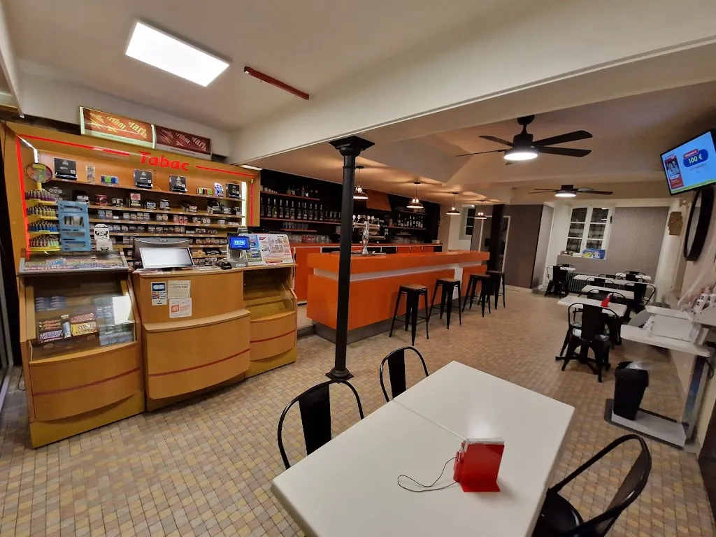 Café du Siècle_Saint-Julien-du-Sault_slider_image_3