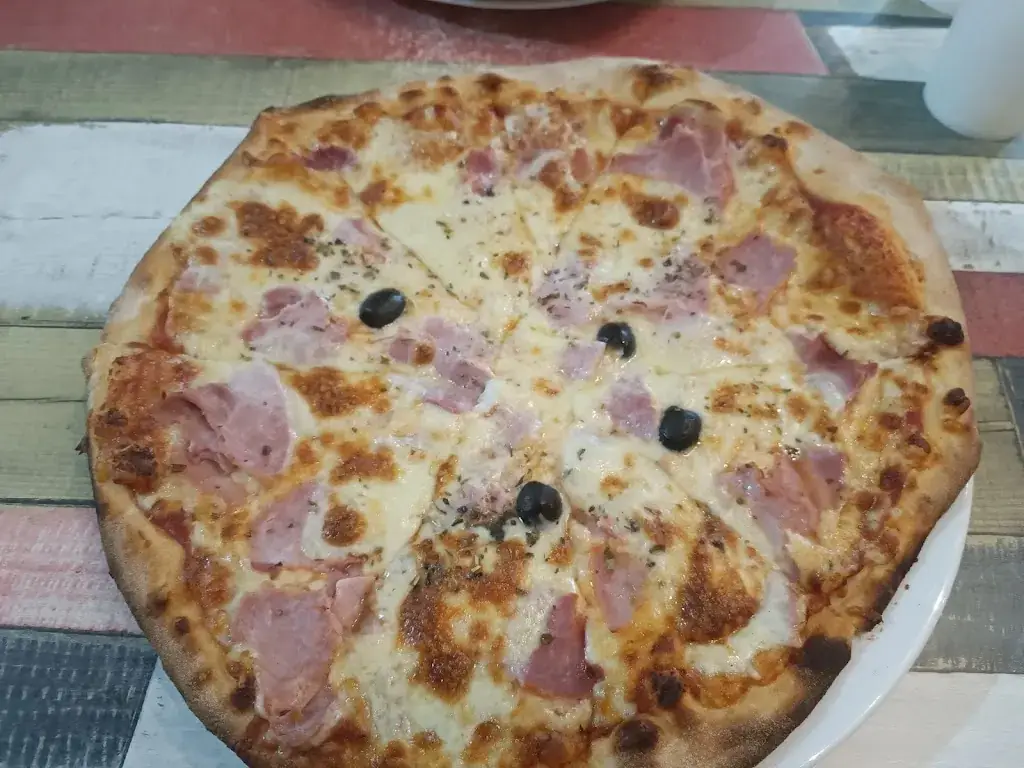 Menü_Pizza du Bourg_Saint-Apollinaire_Bild_2