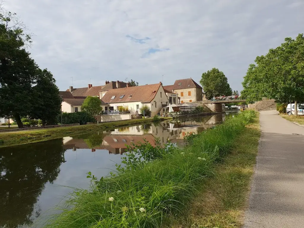 La Coulée Douce_Saint-Léger-sur-Dheune_slider_image_3