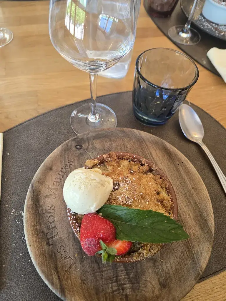 Restaurant Trois Maures_Verdun-sur-le-Doubs_slider_image_3