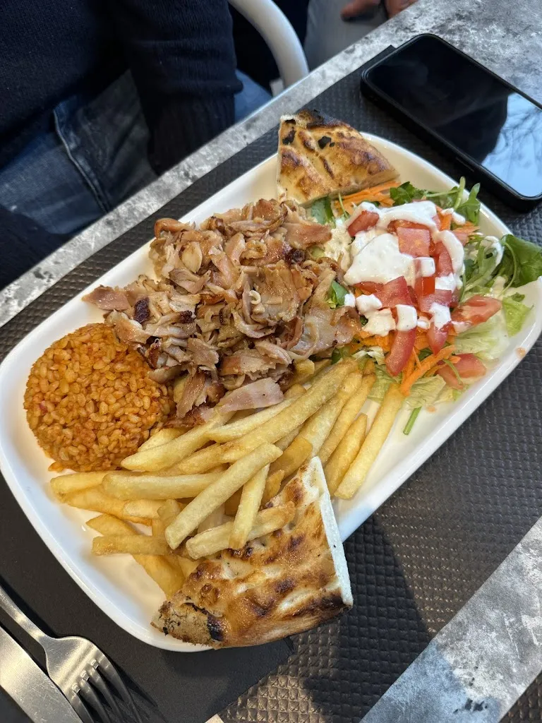 Laura Da Silva Novais_Le Cœur de St Val_Saint-Valérien_review