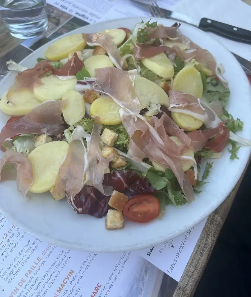 Elisa_Pizzeria le coin d'amont_Saint-Laurent-en-Grandvaux_review