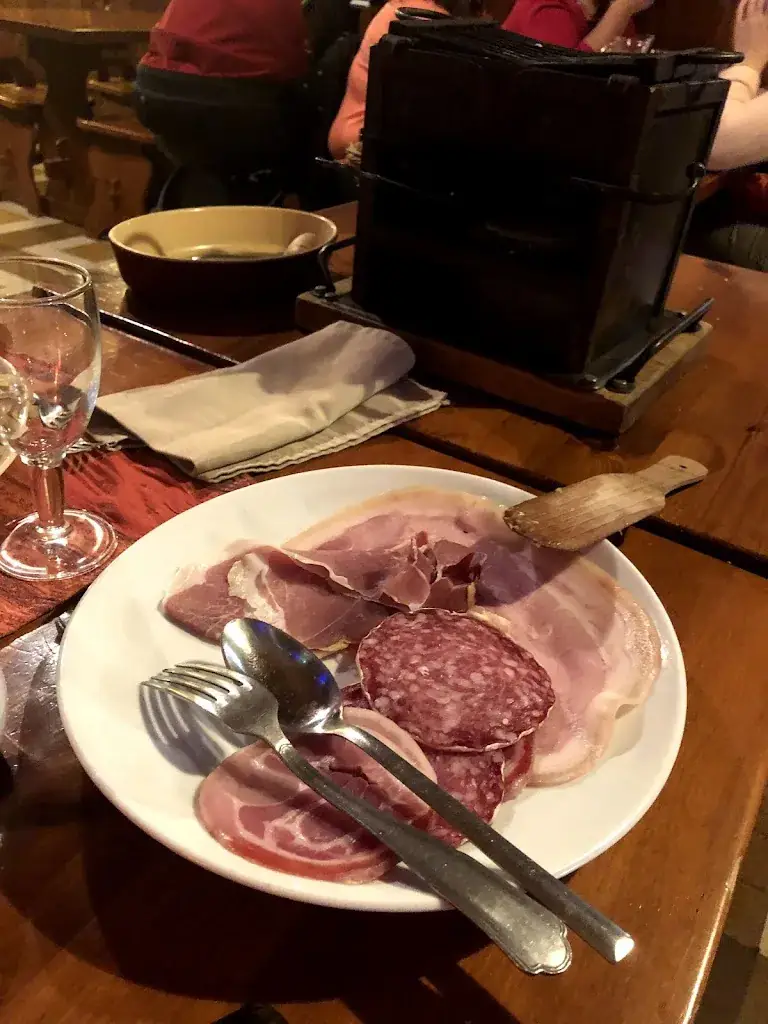 D Lugard_La Chaumiere_Saint-Yan_recensione