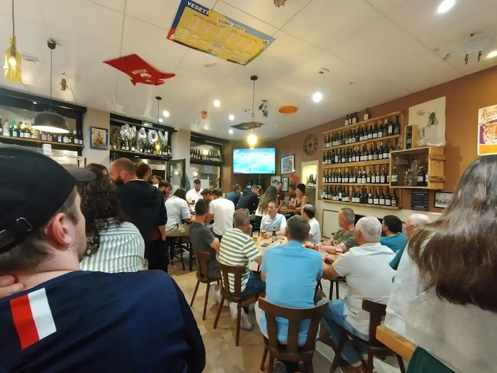 Philippe M_Autour d'un verre - Le Bar_Salins-les-Bains_Bewertung