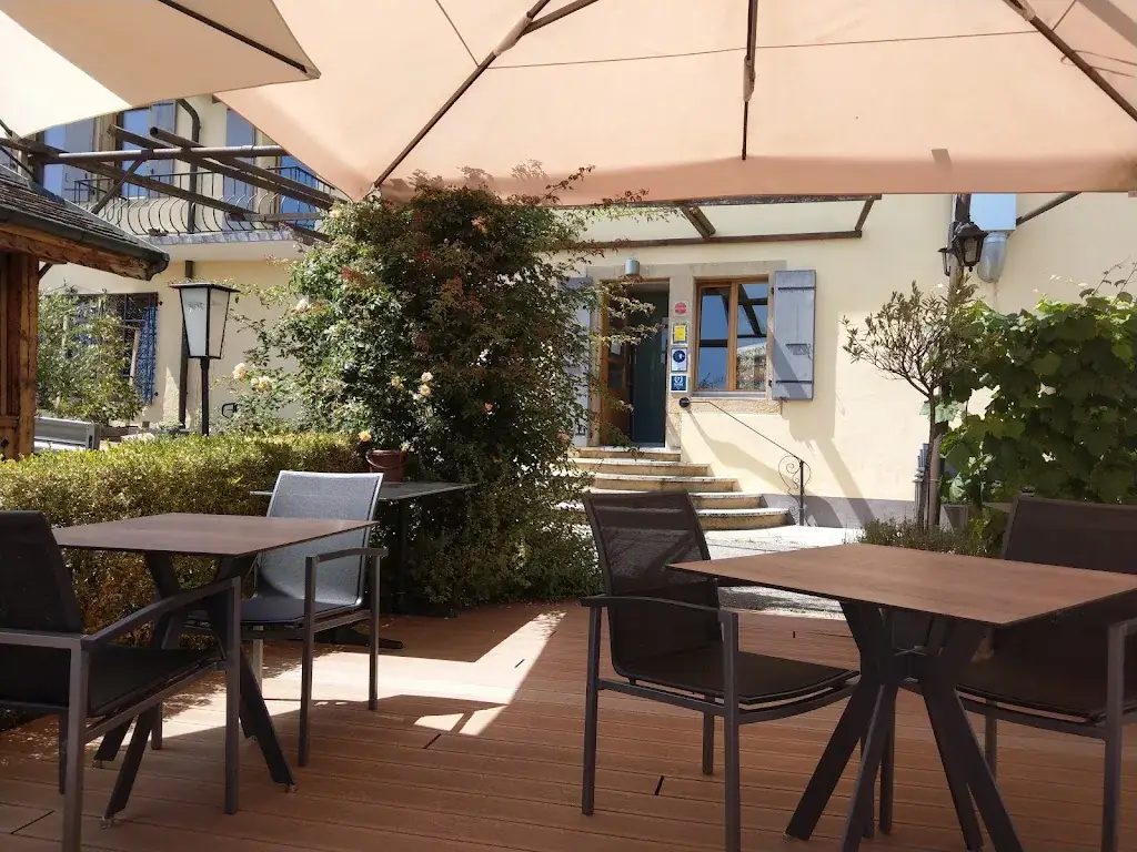 Restaurant Maison du Village_Saint-Aubin-Sauges_slider_image_1