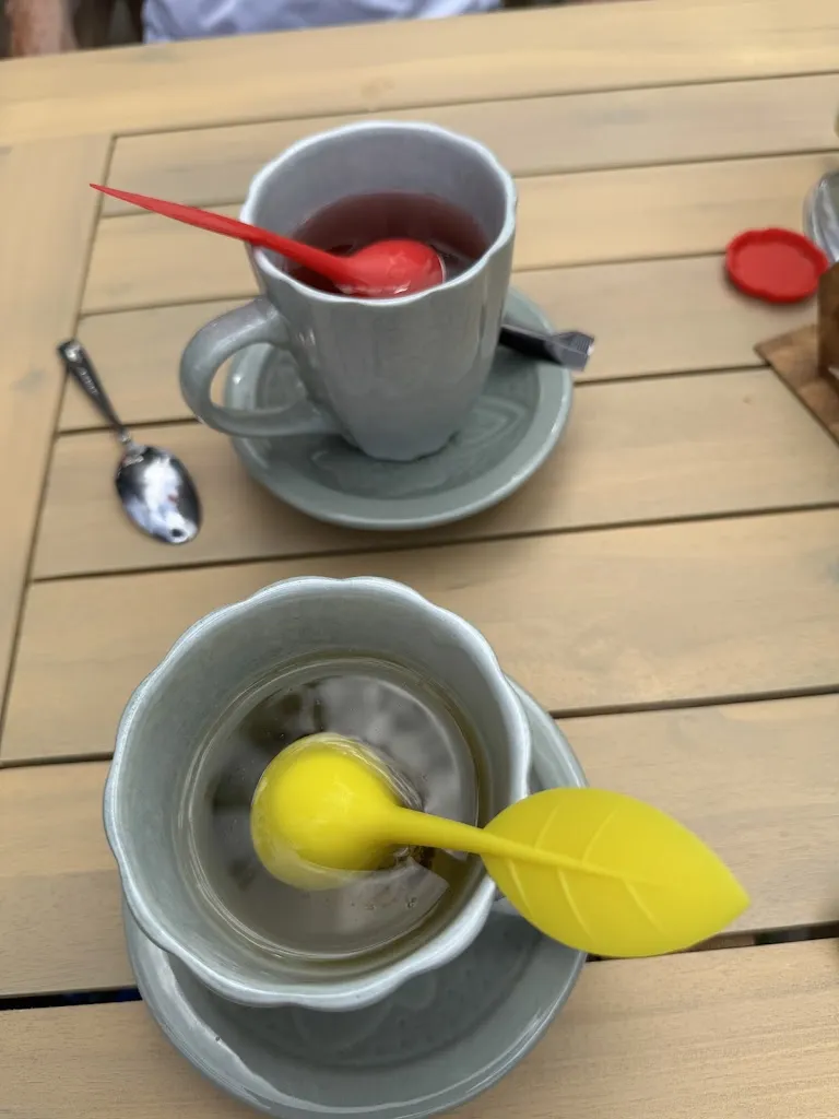 Myriam Bachmann_Le Colibri_Saint-Aubin-Sauges_review