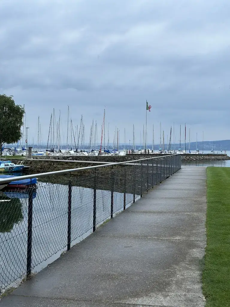 Yasmine DOUKKALI_Hôtel Restaurant Port-Conty_Saint-Aubin-Sauges_review