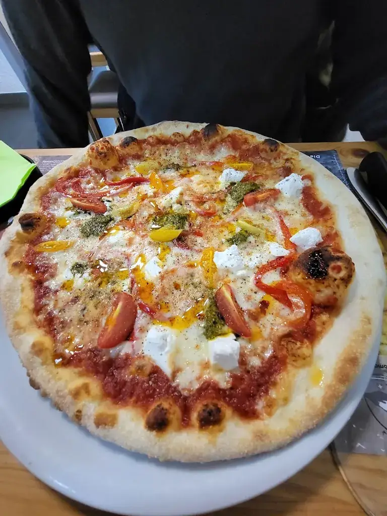 corinne cosandey_Pizzeria le Galicien_Saint-Aubin-Sauges_review