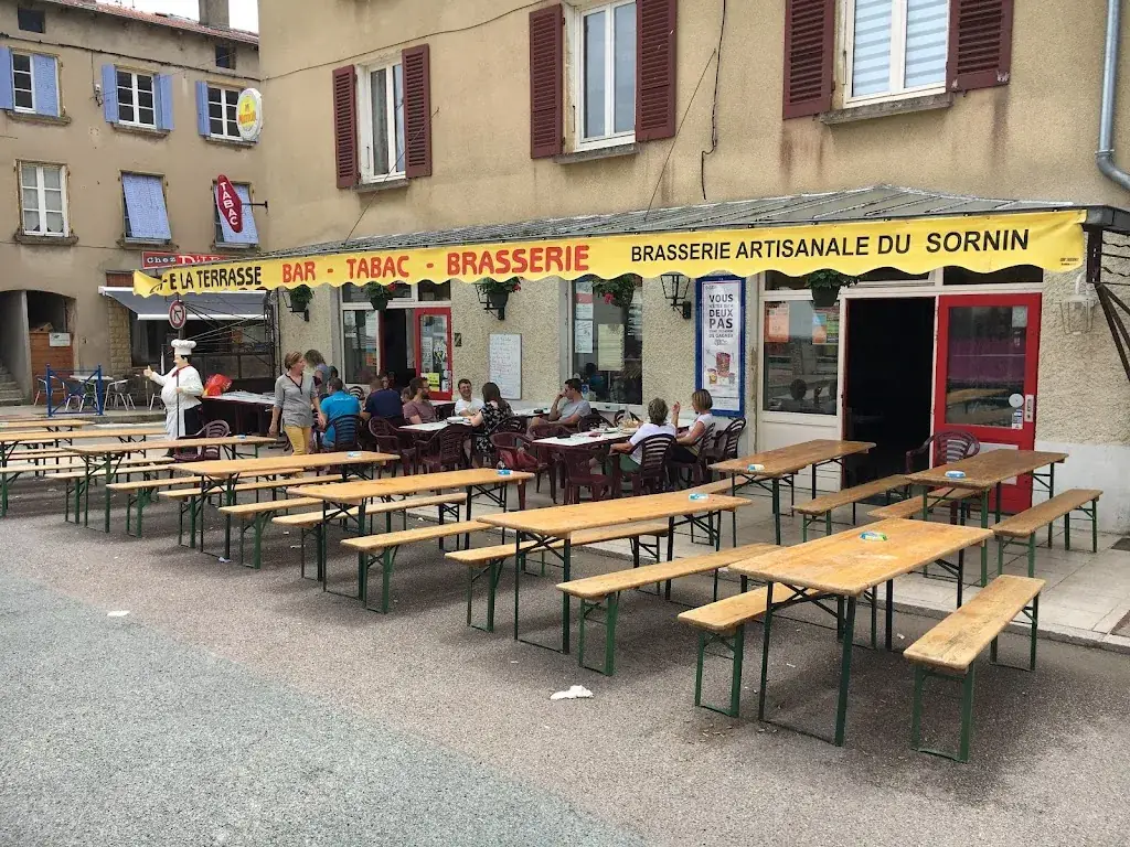 La Terrasse restaurant in Belmont-de-la-Loire
