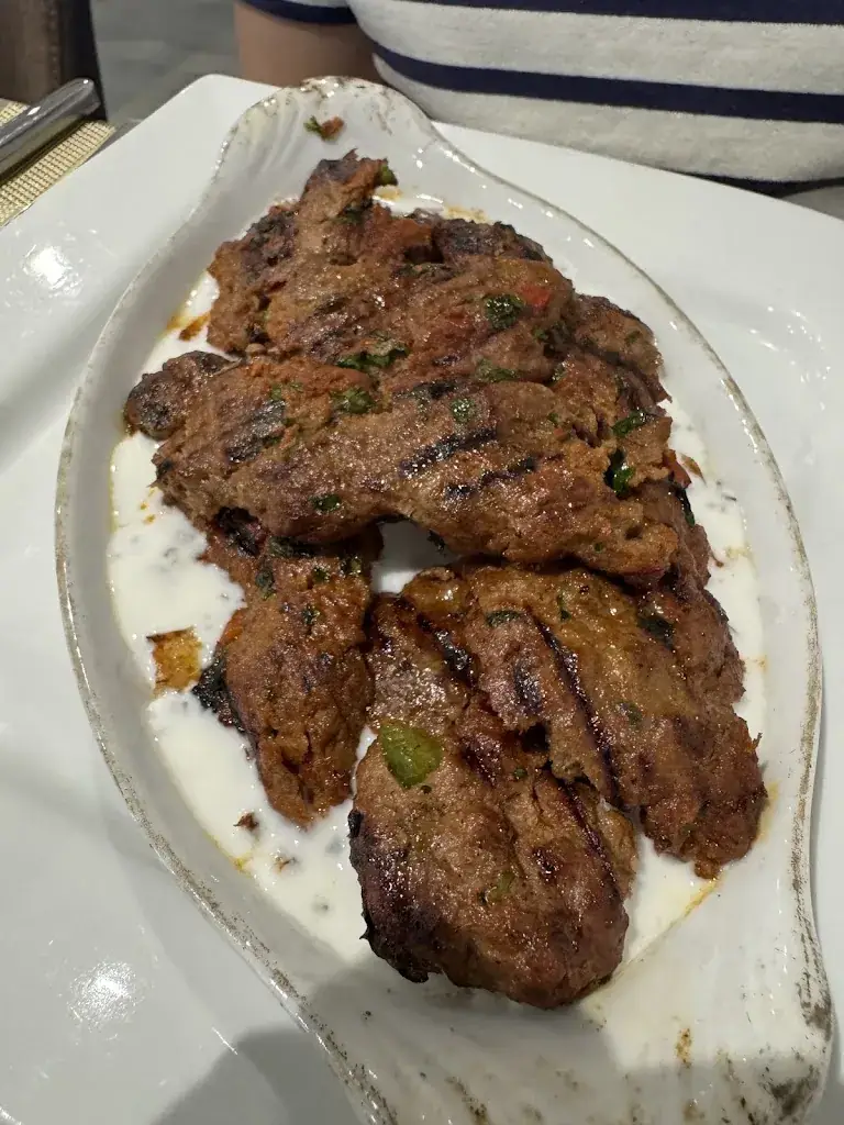 Restaurant du centre_Sainte-Suzanne_slider_image_2