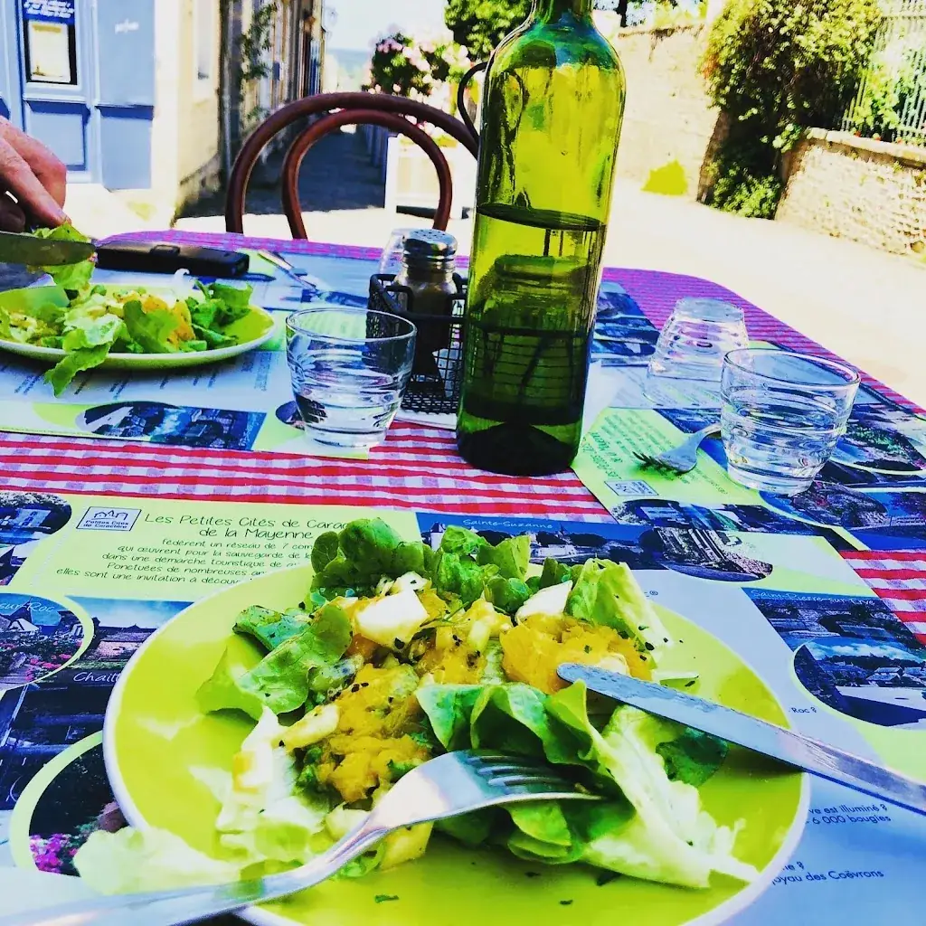 Mme_Caf&Couette_Sainte-Suzanne-et-Chammes_review