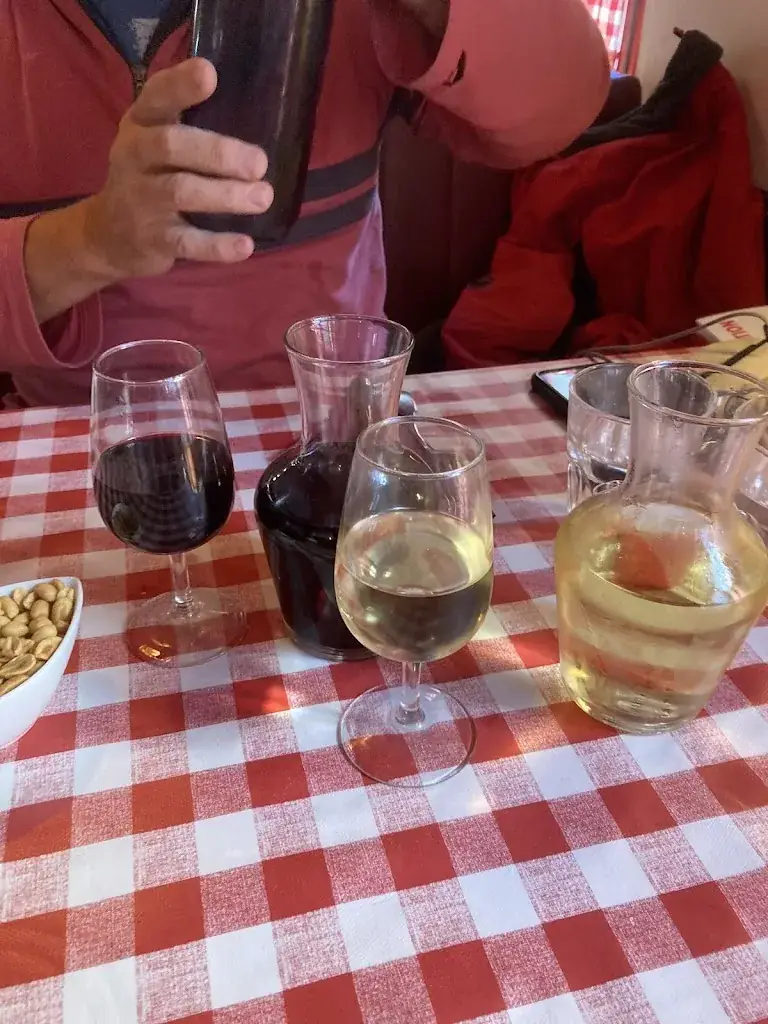 Andrea Woodland_Caf&Couette_Sainte-Suzanne-et-Chammes_review