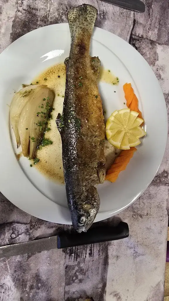 Frederic Mauvais_Chez Maxime_Sancey_review