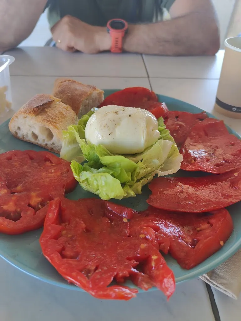 Béatrice Ronjat_La Guinguette_Saint-Marcel-lès-Valence_review