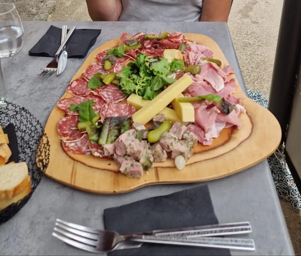 Mhairi Lawson_Pinot Noir bar à vin_Savigny-lès-Beaune_review