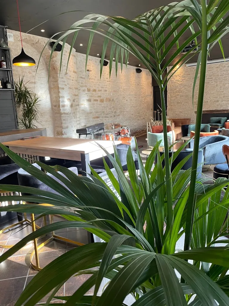 Pinot Noir bar à vin restaurante en Savigny-lès-Beaune