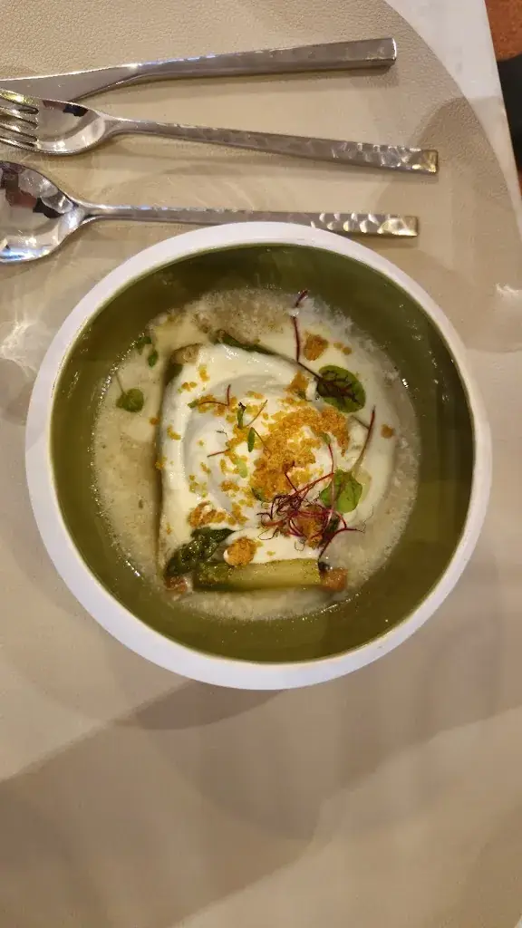 Stefan Luders_Au Crieur de Vin_Sens_review