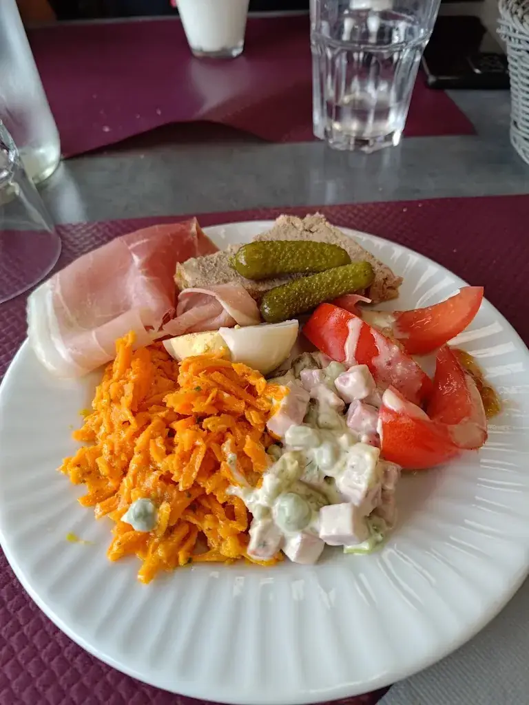 Septimiu Vonica_L'AS'iette - Restaurant routier_Sevrey_review