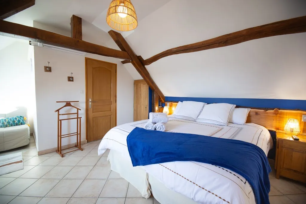 Le Sarcinoé - Maison d'hôtes restaurant in Sergines