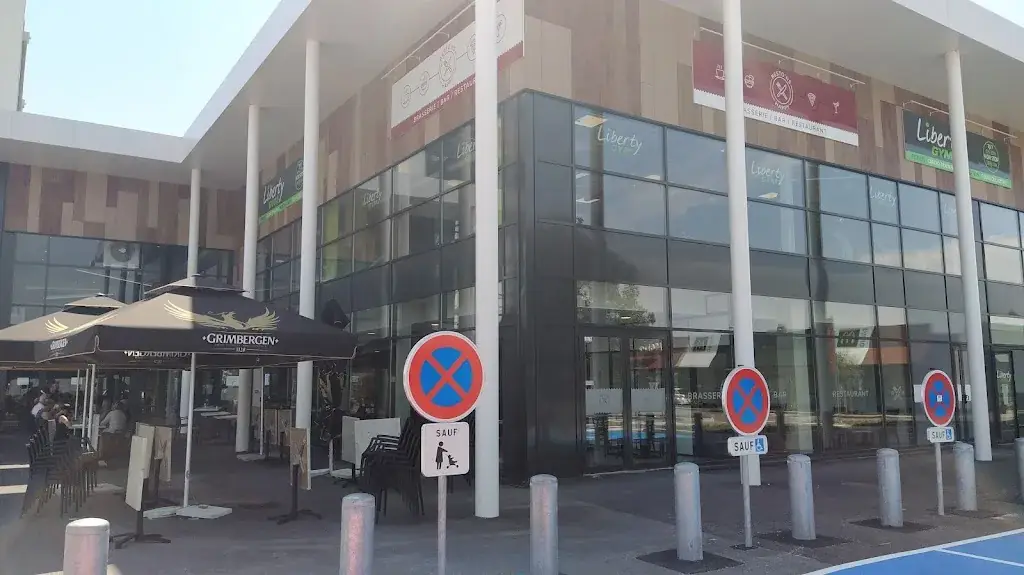 AL. B_Resto'ns happy_Saint-Vit_review