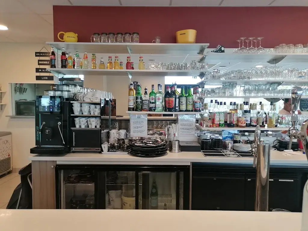 Resto'ns happy ristorante a Saint-Vit