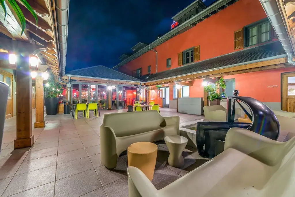 Hôtels Restaurant Seminars & Spa La Maison Rouge restaurant in Barberaz