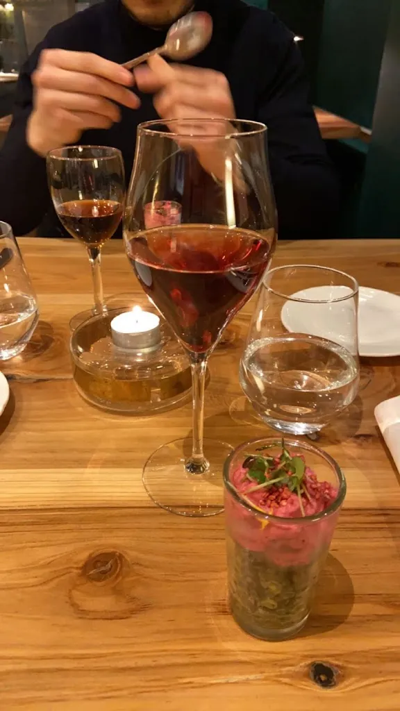 Emma Desiato_Le Saint Cerf_Besançon_review