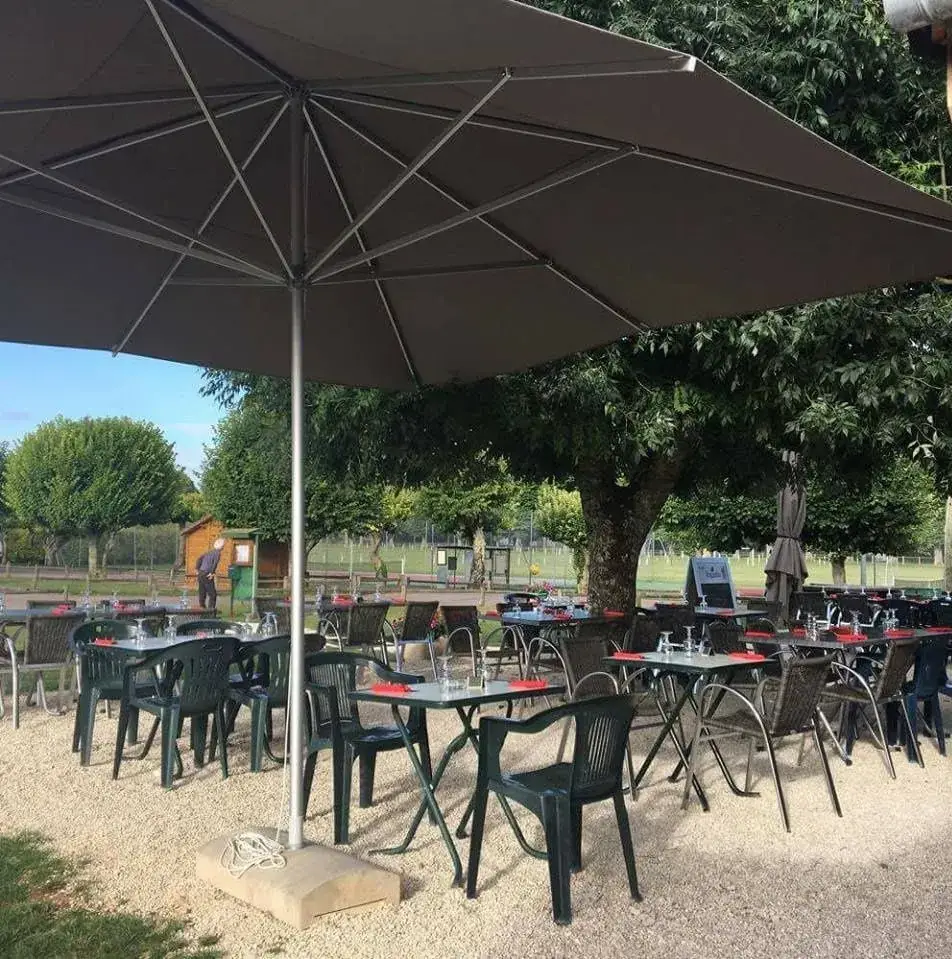 Bar Restaurant le Port_Tanlay_slider_image_1