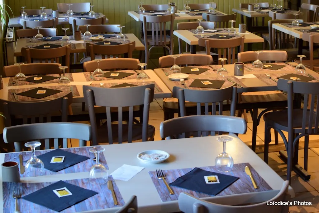 Les Accacias restaurant in Talant