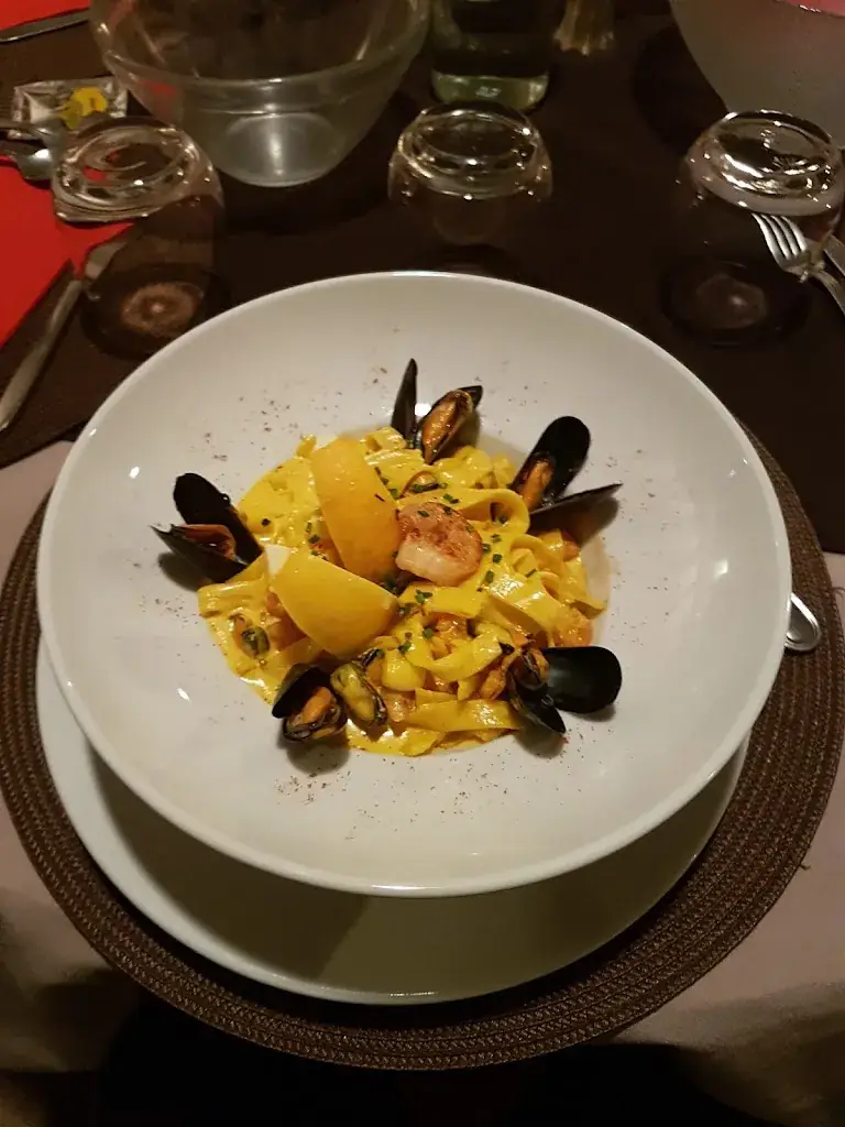 Hakim_Les Bateliers_Besançon_review