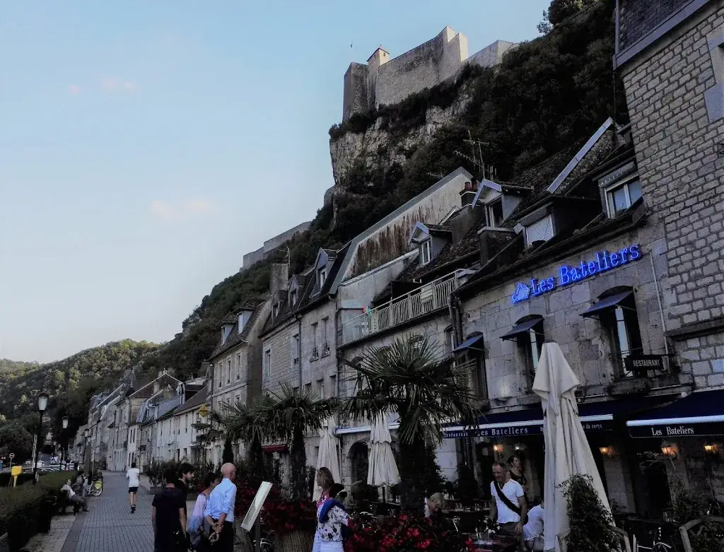 Jean-valere Pourny_Les Bateliers_Besançon_review