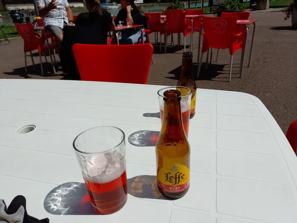 Happy Calculator_L’escale du canal_Tonnerre_review