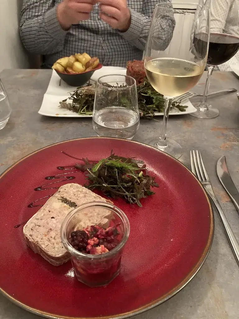 Lora Lyubenova_Les Gourmands Disent_Chambéry_review