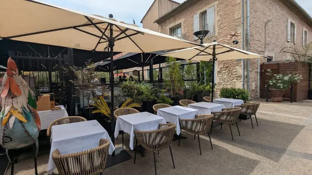 L'Aile ou la Cuisse restaurant in Saint-Rémy-de-Provence