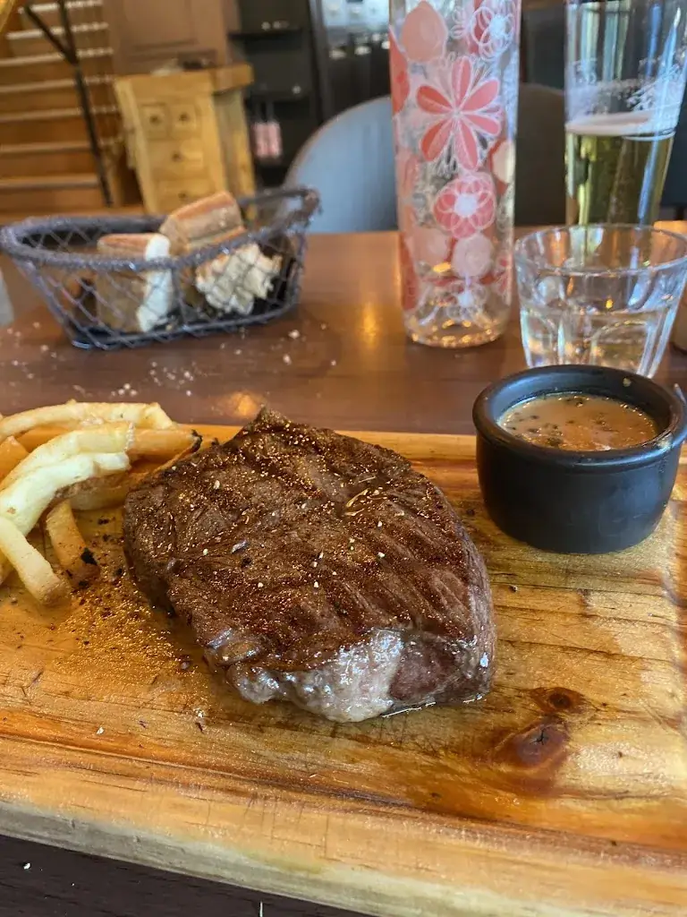 Campbell Reed_Restaurant Amedee_Chambéry_review