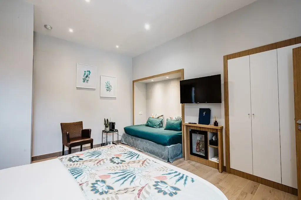 Fanny rey et jonathan wahid_Saint-Rémy-de-Provence_slider_image_3