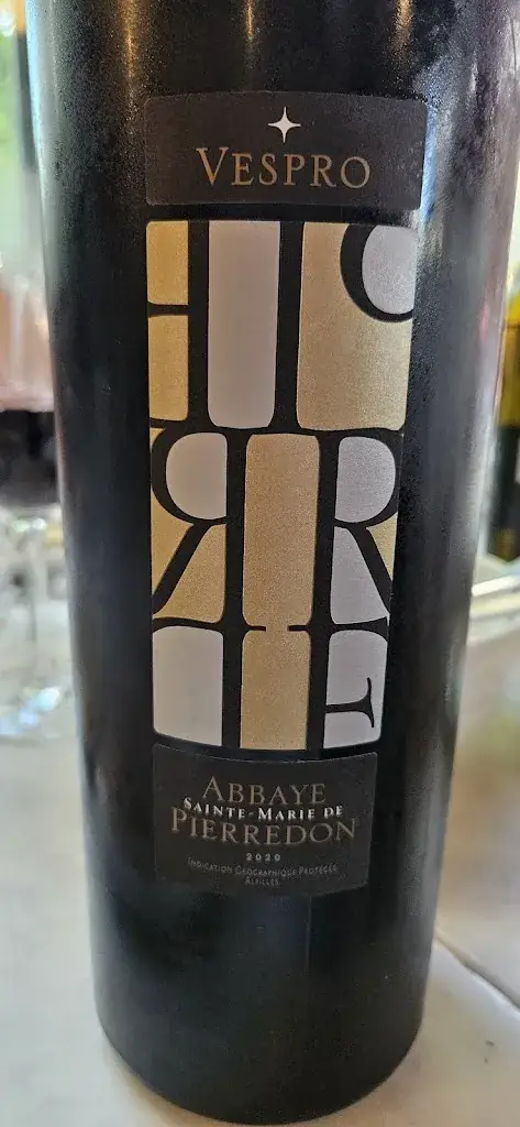 ian watson_Bar-Tabac des Alpilles - Les comptoirs du Gigot_Saint-Rémy-de-Provence_review