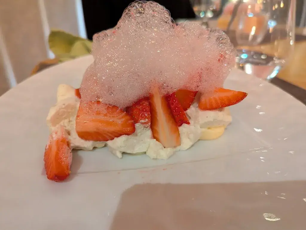 Grace MacNeil_O Caprices de Mathias_Saint-Rémy-de-Provence_review