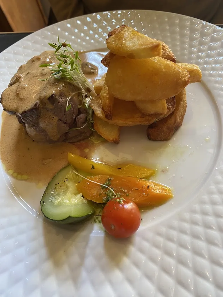 Kenneth Brock_Brasserie La Table des Bordes_Urzy_review