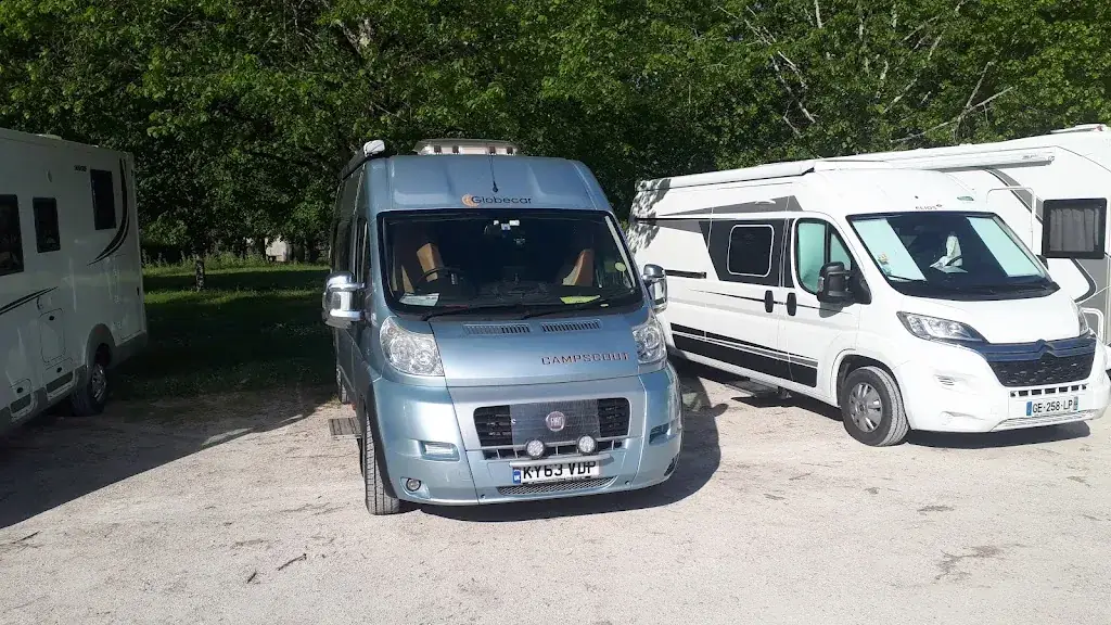 Stewart Foster_La Pineta_Valdoie_review