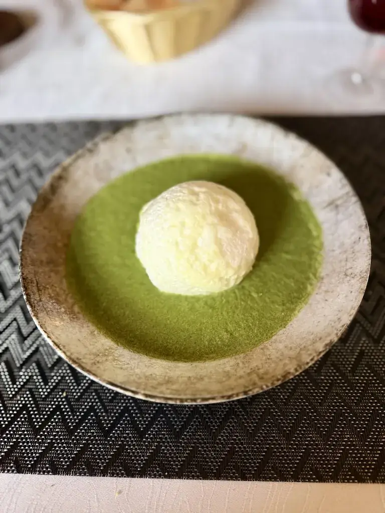 Dinh Hoang NGUYEN_Le Pari des Gourmets_Pont-et-Massène_recensione